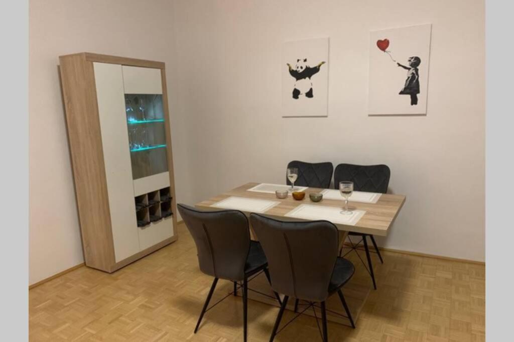 Wunderschone Altbauwohnung In Zentraler Lage Wien Exterior foto