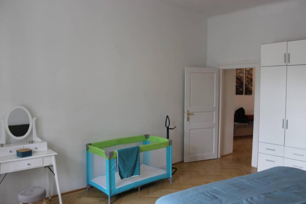 Wunderschone Altbauwohnung In Zentraler Lage Wien Exterior foto
