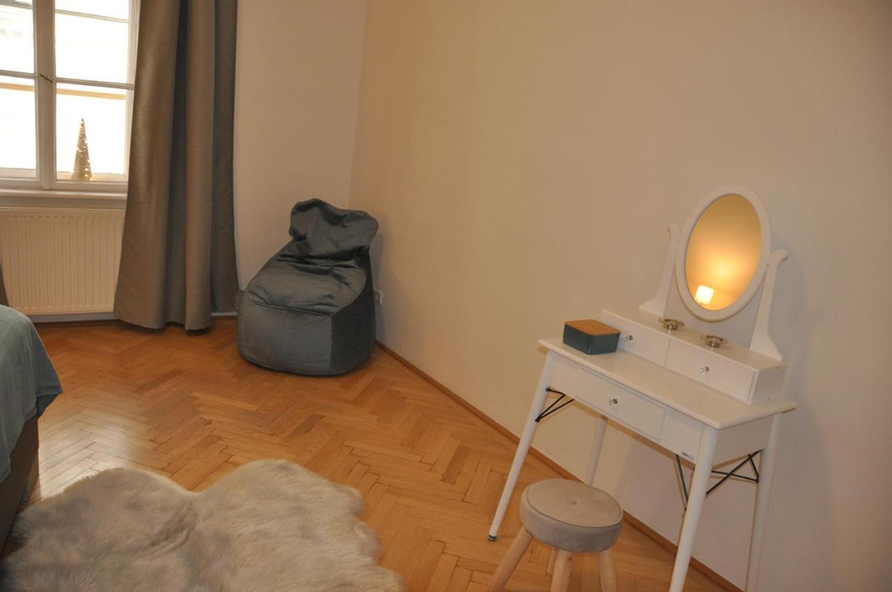 Wunderschone Altbauwohnung In Zentraler Lage Wien Exterior foto